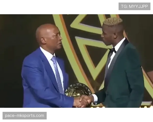 奥斯梅恩无球跑动与纵深威胁解析