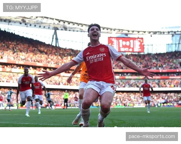 复盘阿森纳争冠赛季背后的致命危机：战术体系调整不当，到底谁该为此负责？